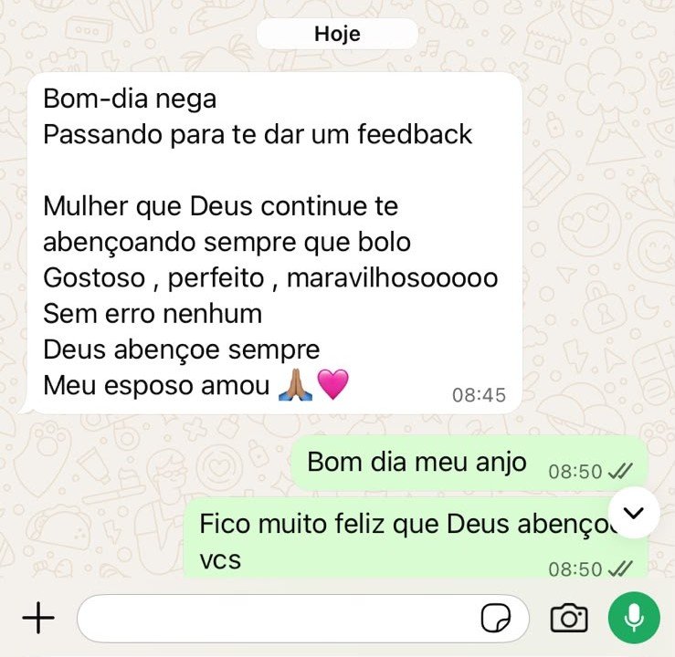 Cliente elogia bolo gostoso e perfeito